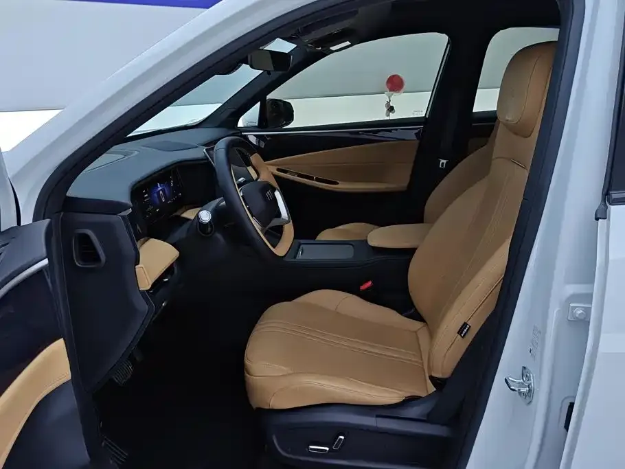 Geely Galaxy L7 — фото 9
