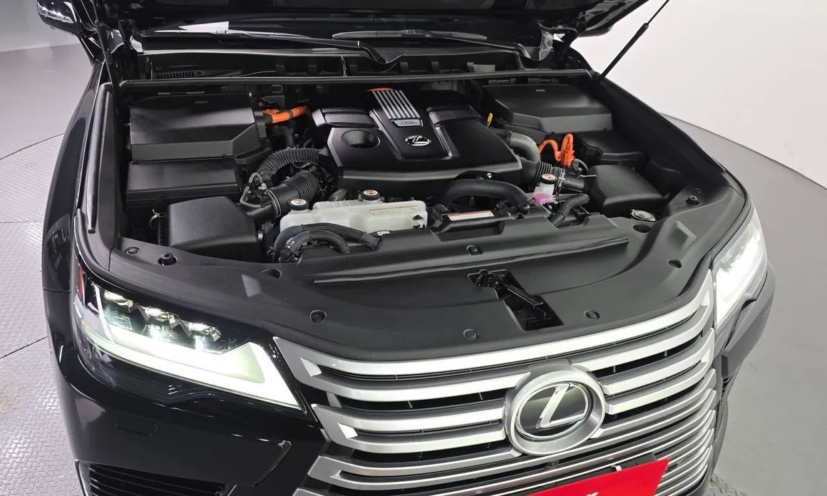 Lexus LX — фото 7