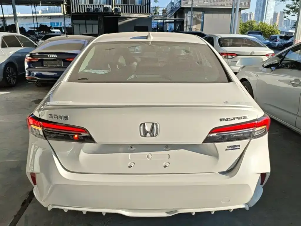 Honda Inspire — фото 7