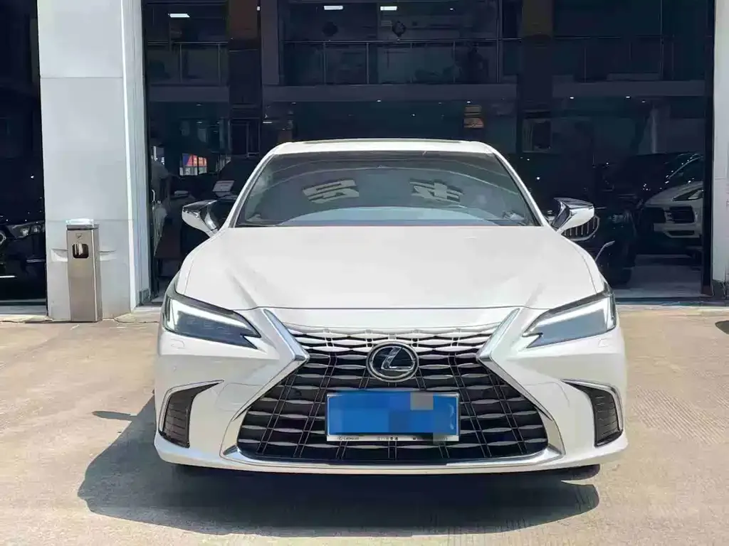 Lexus ES — фото 3
