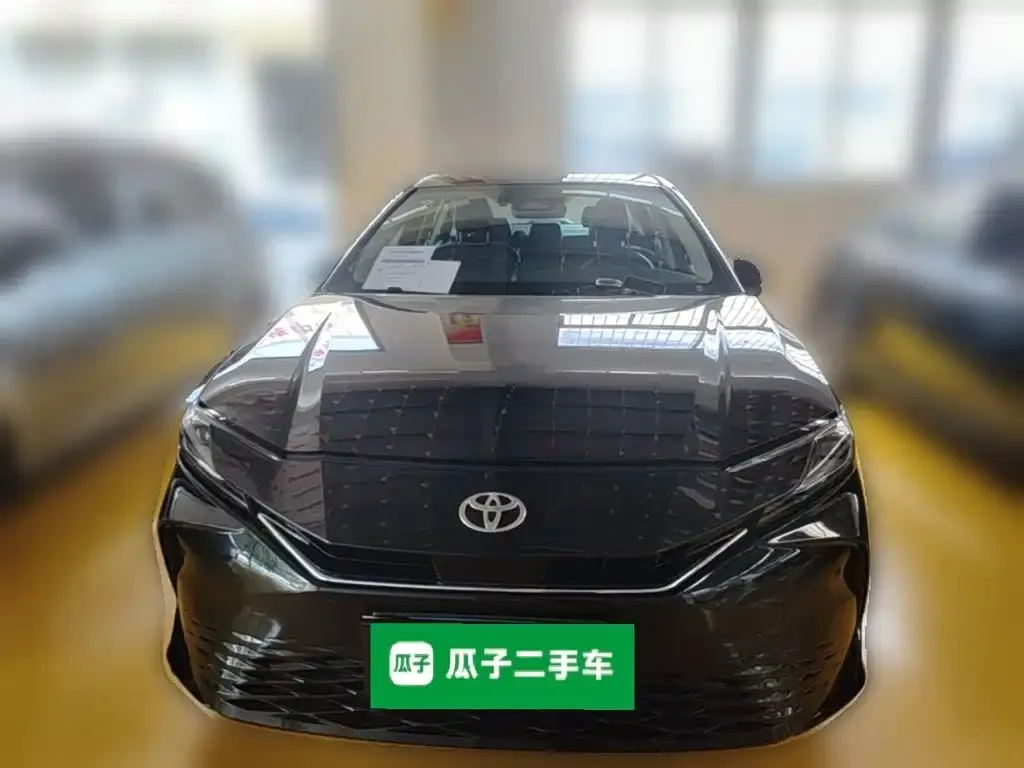 Toyota Camry — фото 10