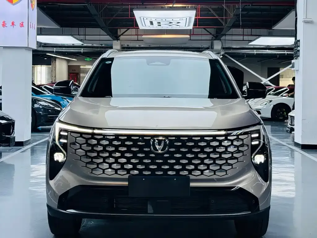 Changan CS55PLUS — фото 3