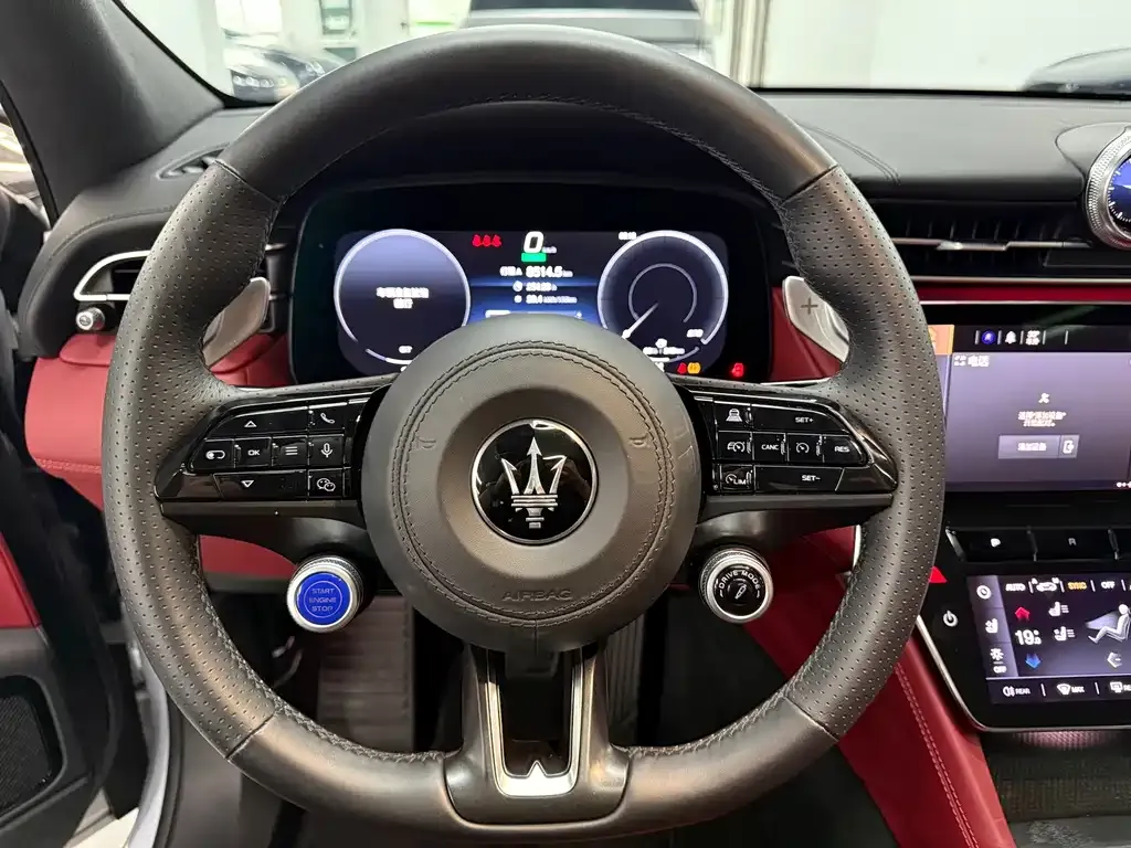 Maserati Grecale格雷嘉新能源 — фото 3