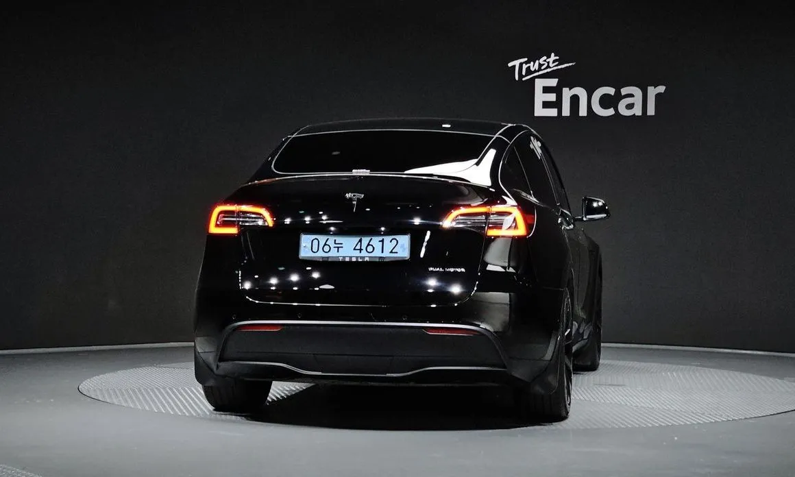 Tesla Model Y — фото 4