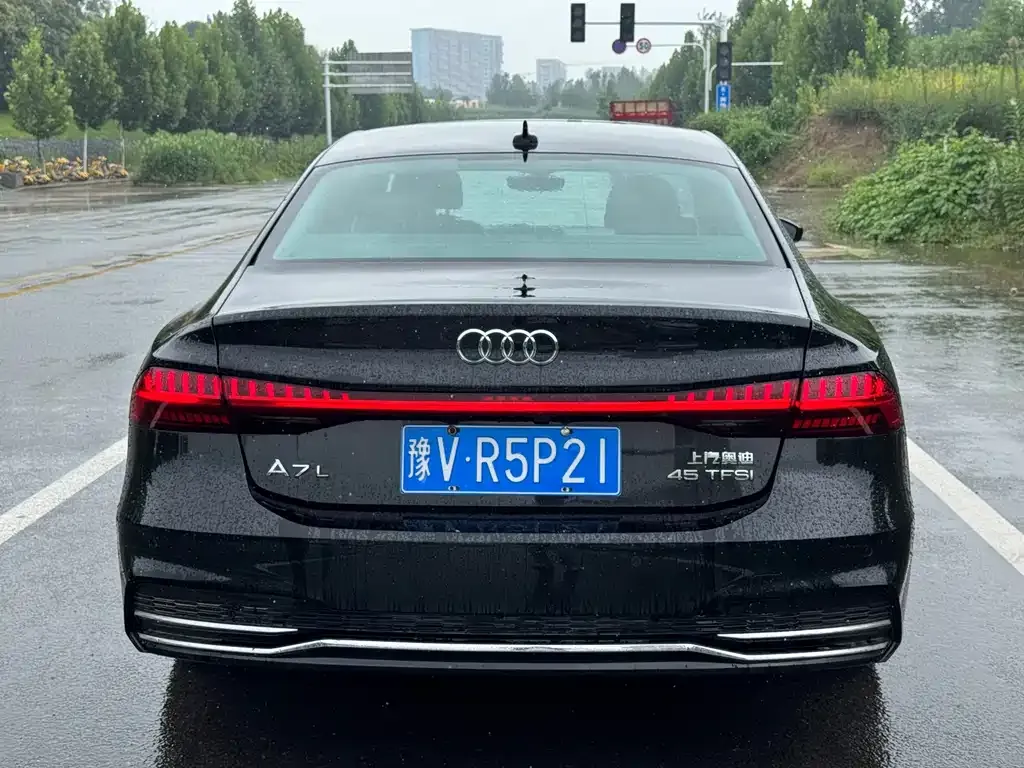 Audi A7L — фото 4