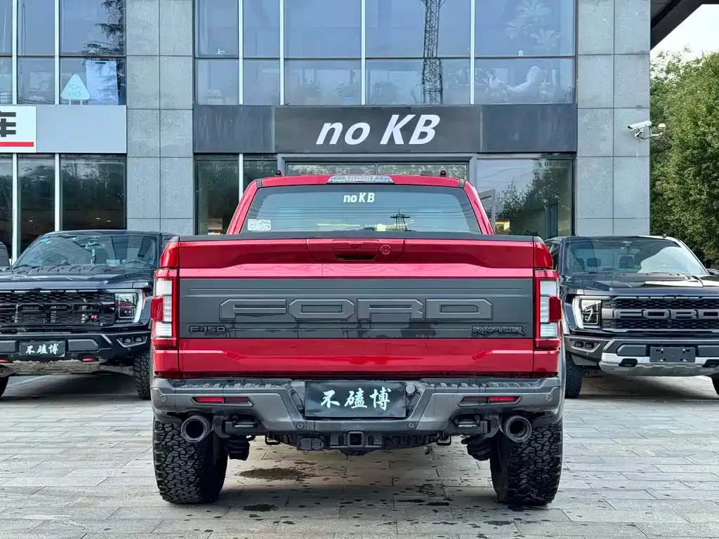 Ford F-150 Raptor — фото 5