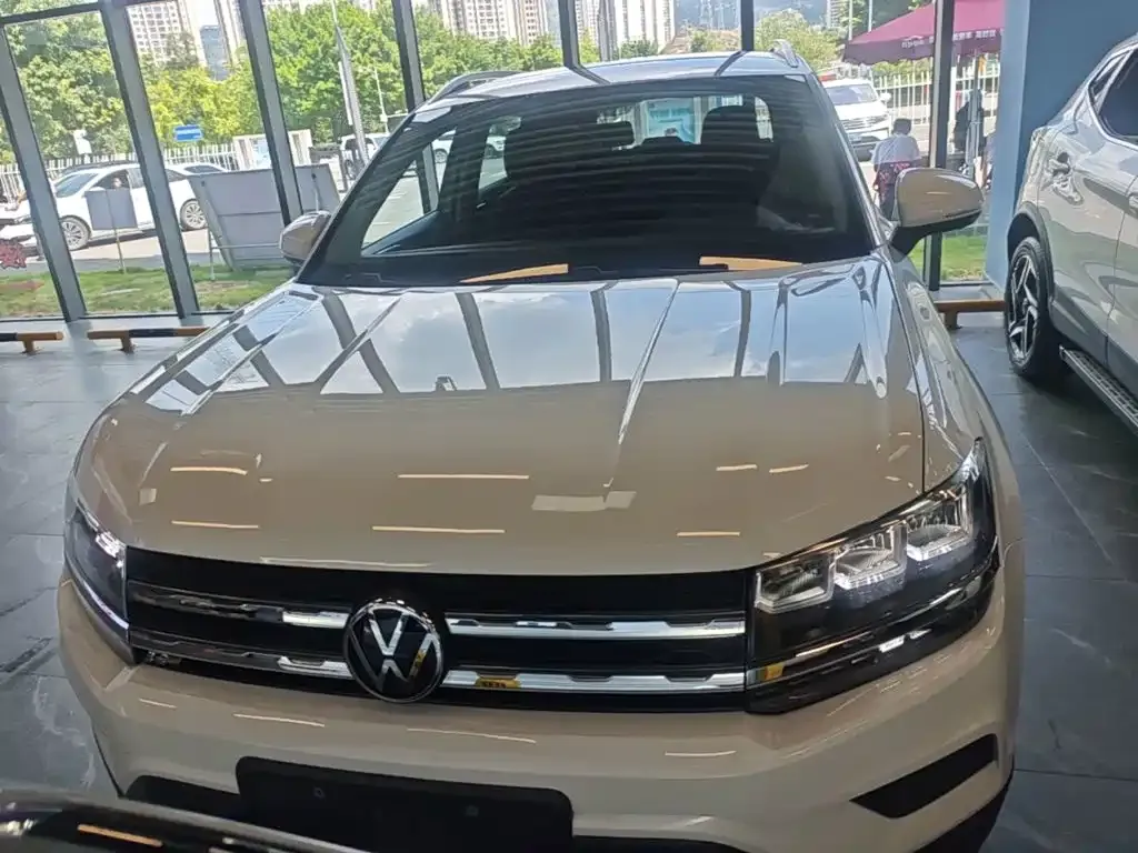 Volkswagen Tharu — фото 5