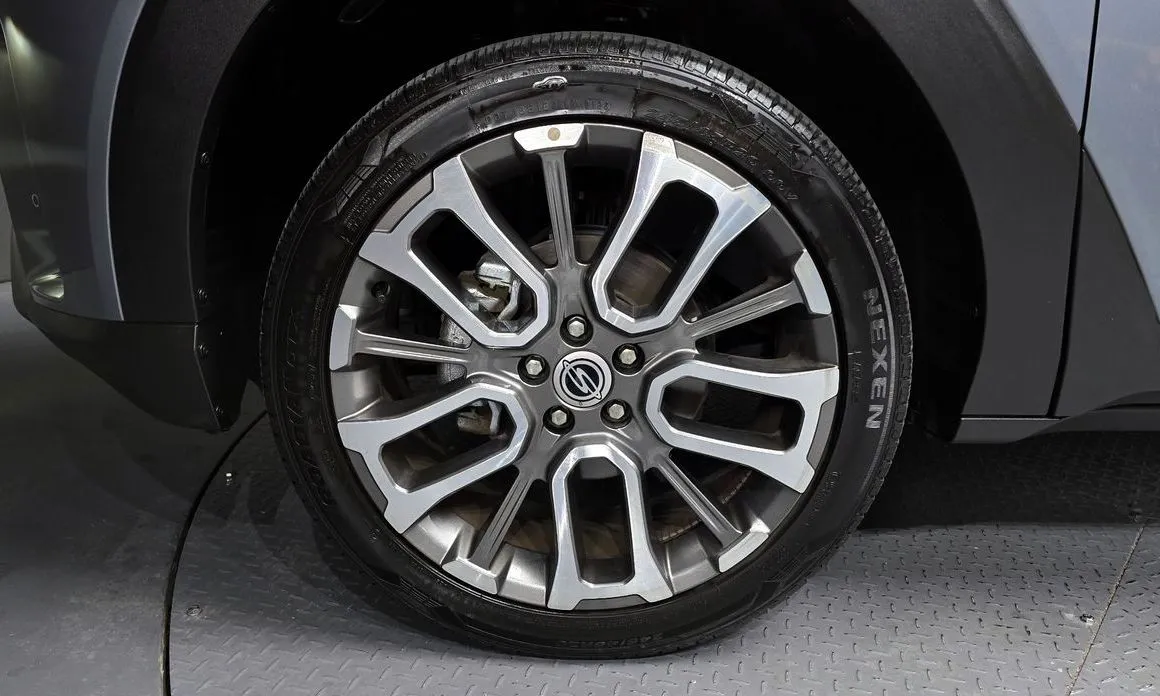 KG Mobility (Ssangyong) Torres — фото 6