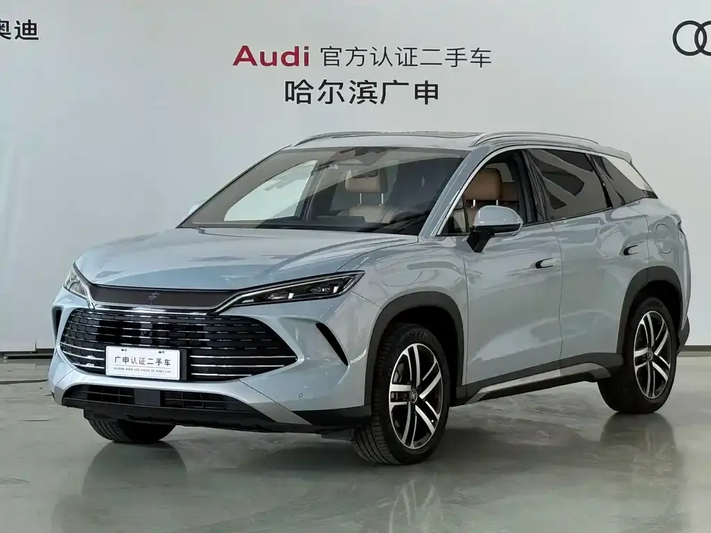 BYD L DM-i — фото 1