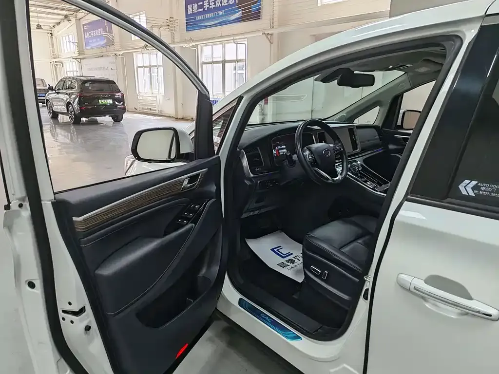 GAC Motor Trumpchi M8 — фото 8