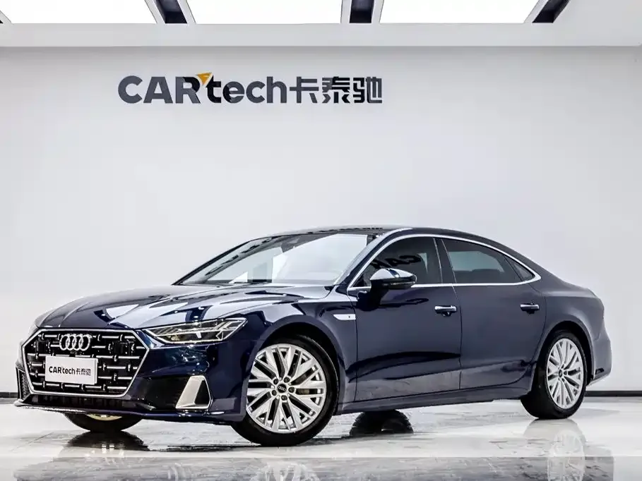 Audi A7L — фото 1