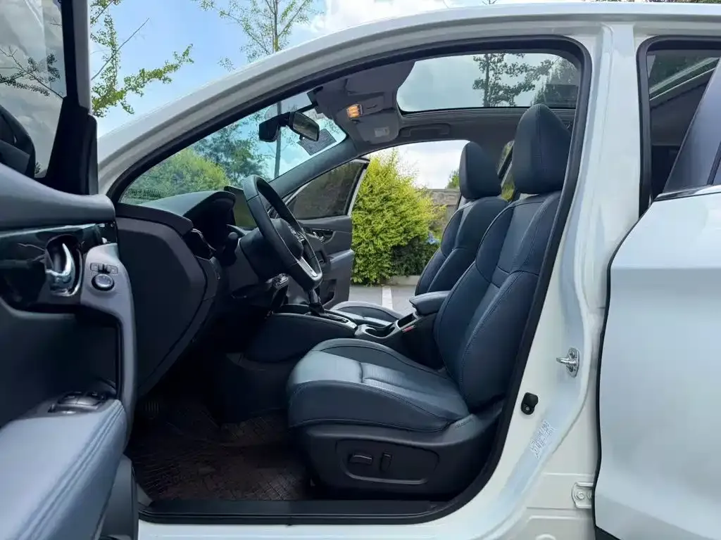 Nissan Qashqai — фото 5