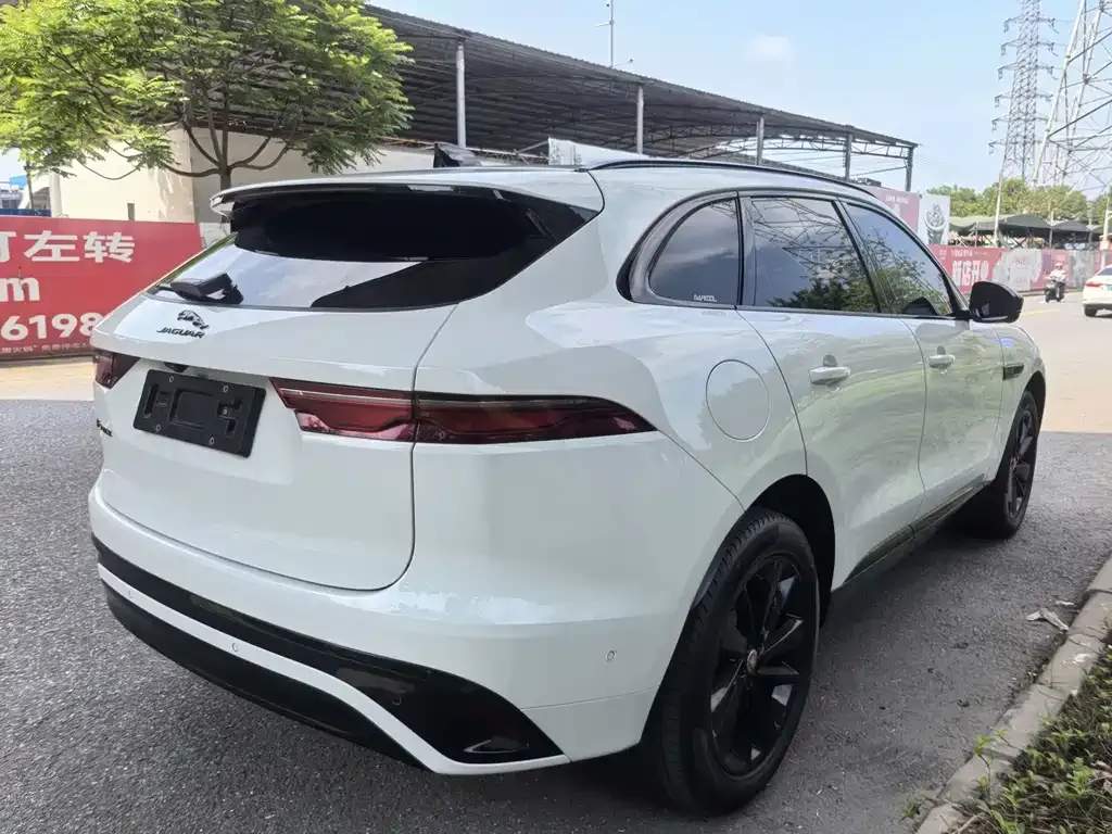 Jaguar F-PACE — фото 3