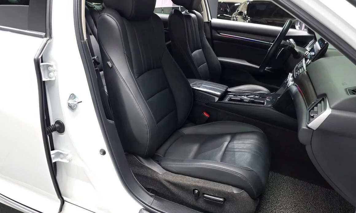 Honda Accord — фото 6