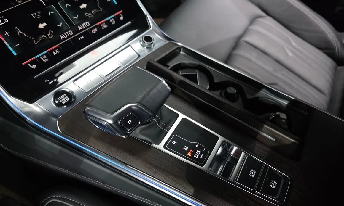 Audi A7 — фото 8