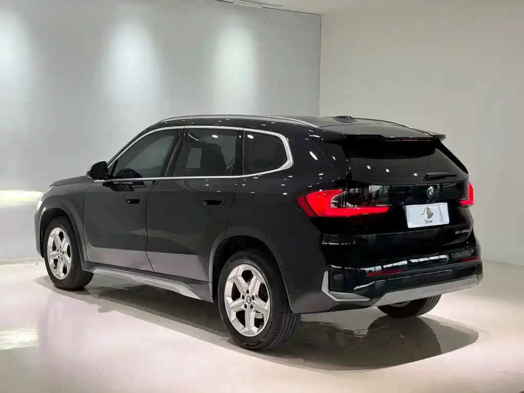 BMW X1 — фото 2