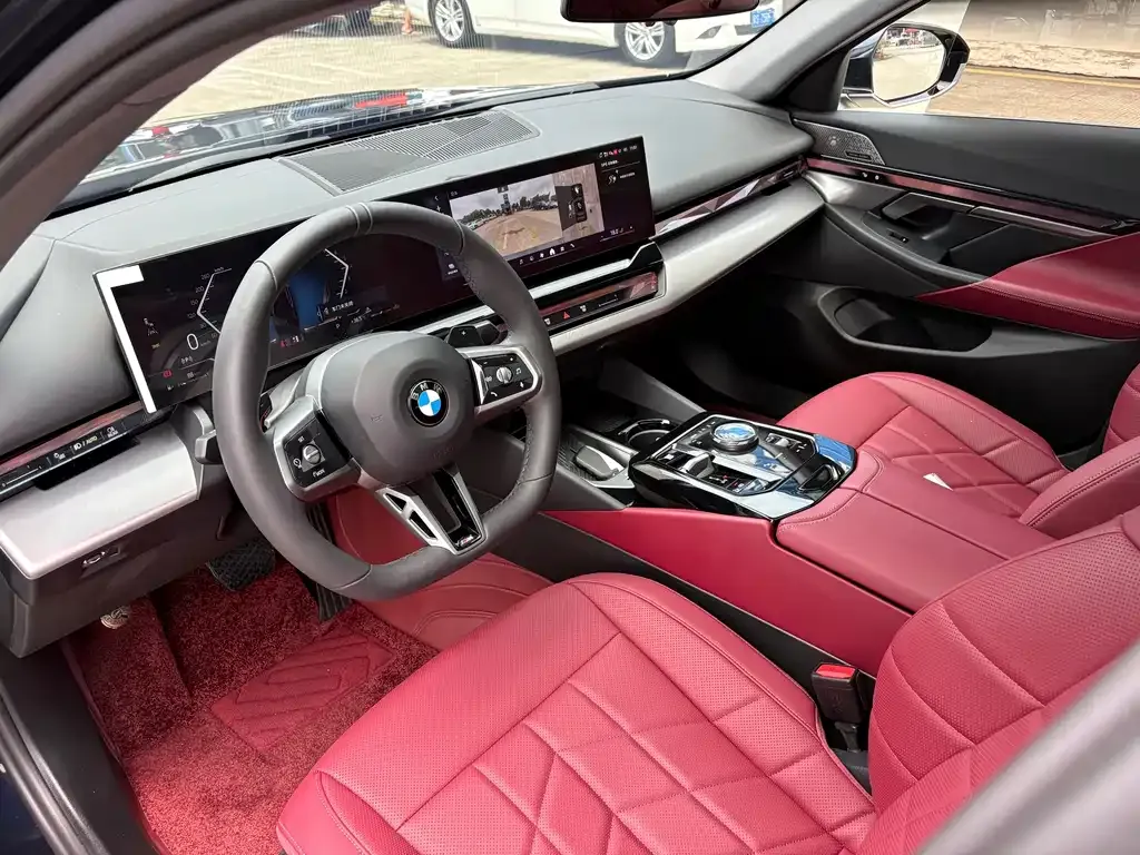 BMW 5 Series — фото 10