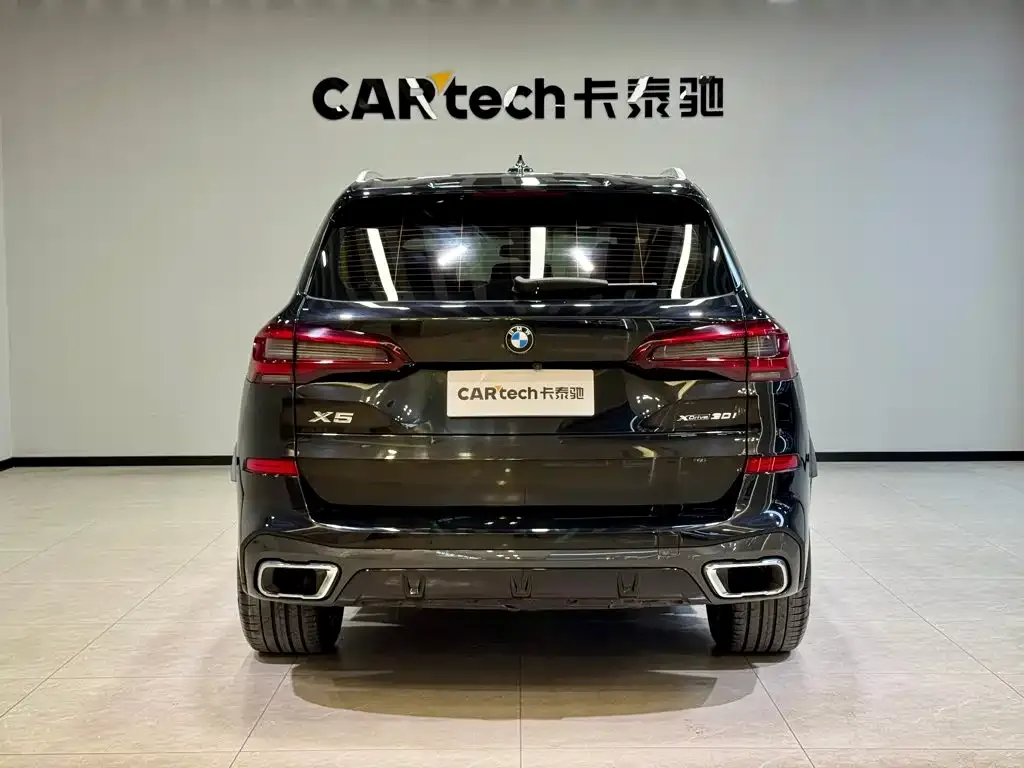 BMW X5 (Import) — фото 2