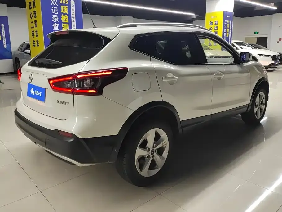 Nissan Qashqai — фото 6