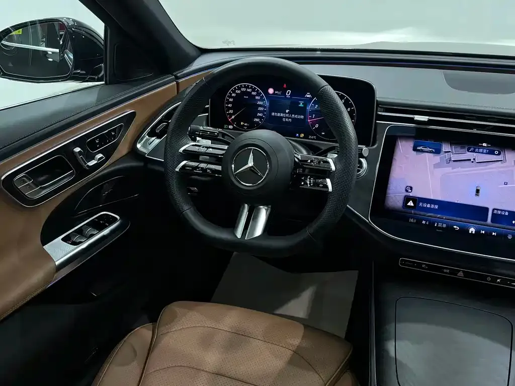 Mercedes-Benz E-Class — фото 10