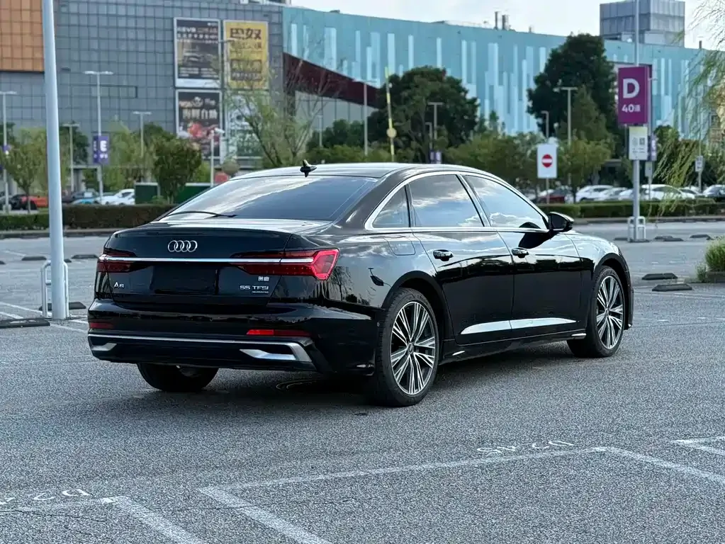 Audi A6L — фото 10