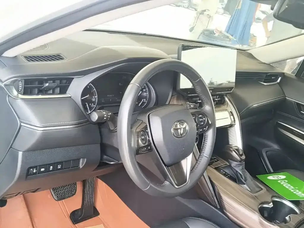Toyota Harrier — фото 4