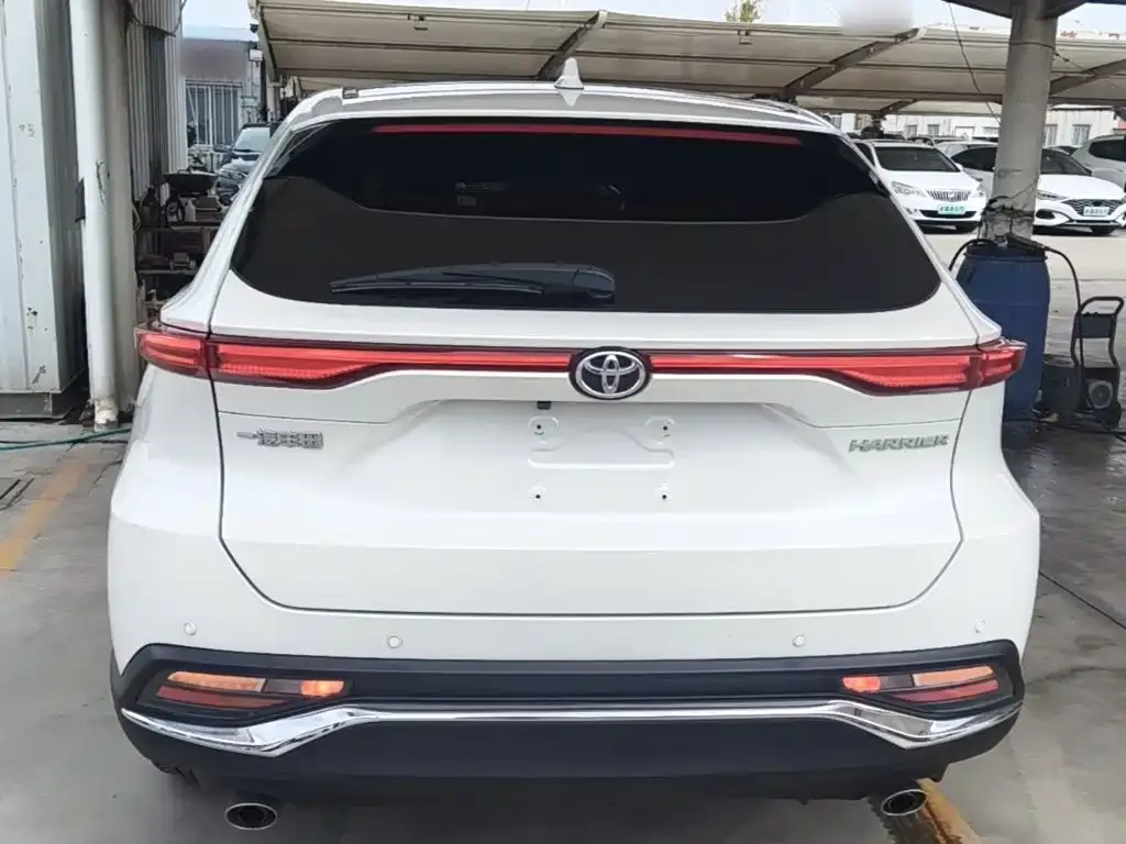 Toyota Harrier — фото 8