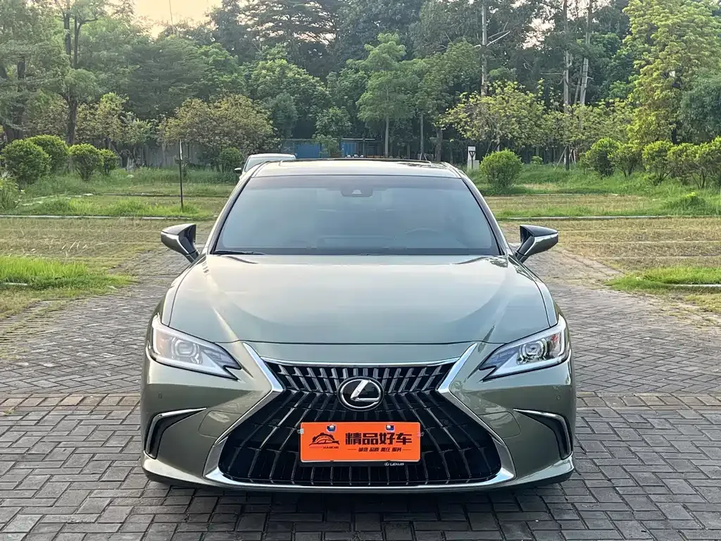 Lexus ES — фото 3