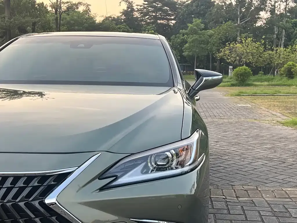 Lexus ES — фото 2