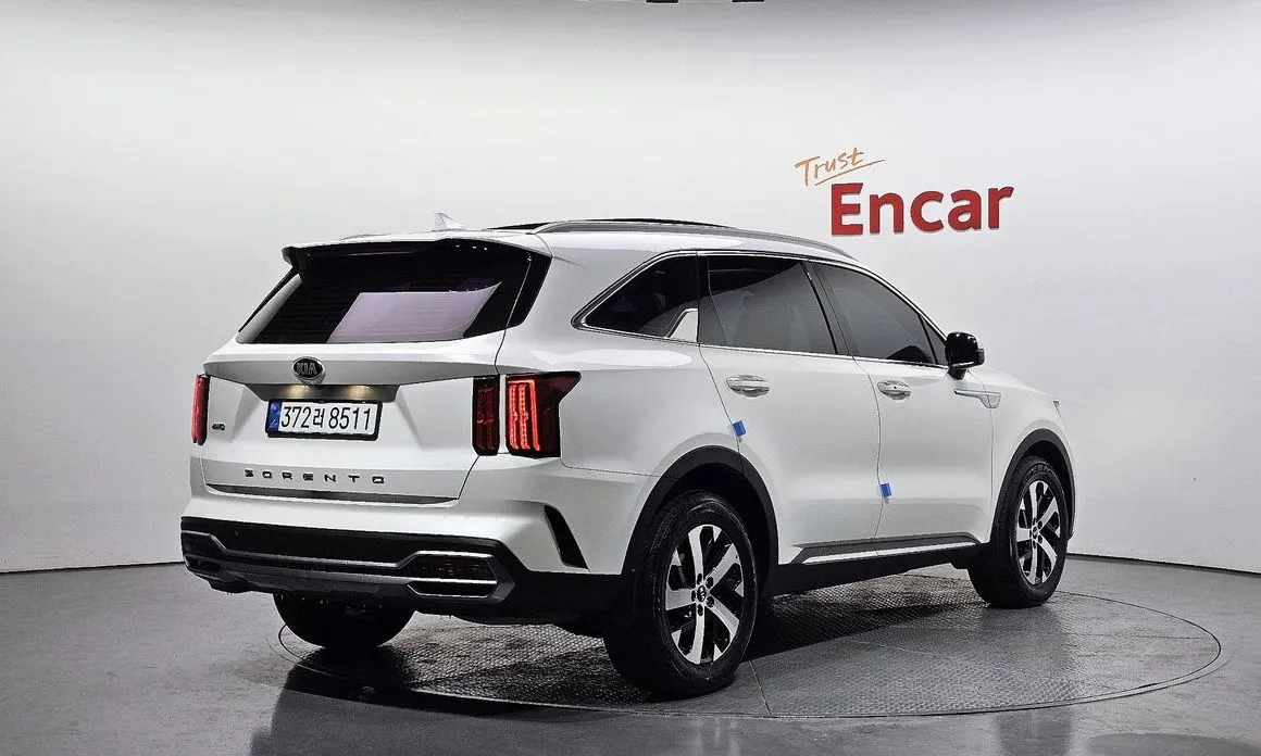Kia Sorento — фото 5