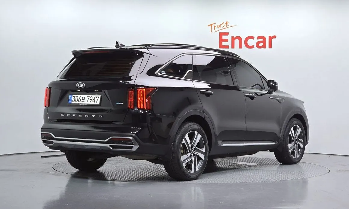 Kia Sorento — фото 5