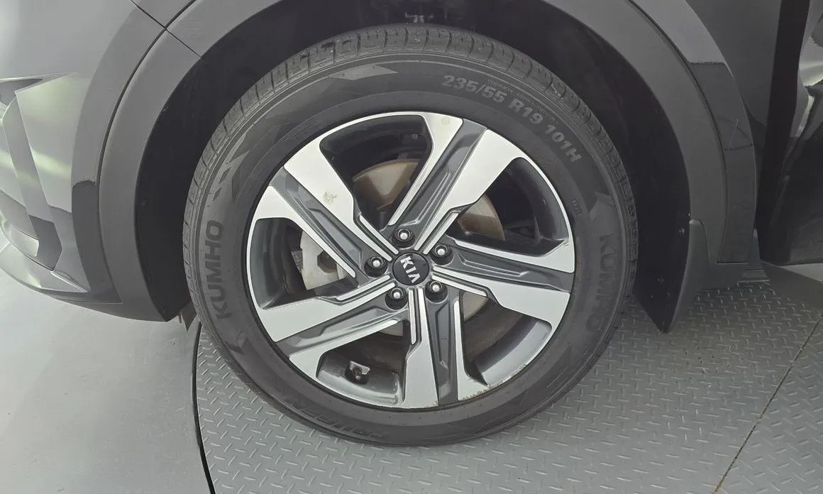 Kia Sorento — фото 8