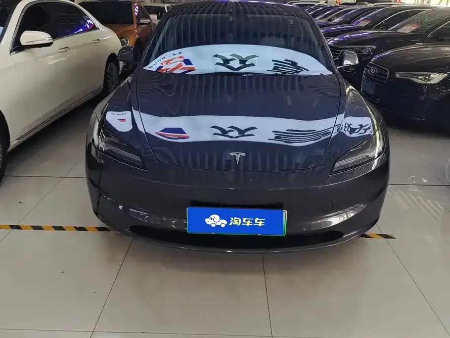 Tesla Model 3 — фото 10