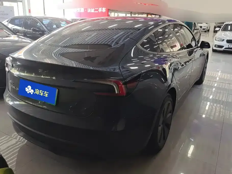 Tesla Model 3 — фото 2
