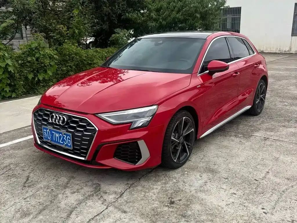 Audi A3 — фото 1