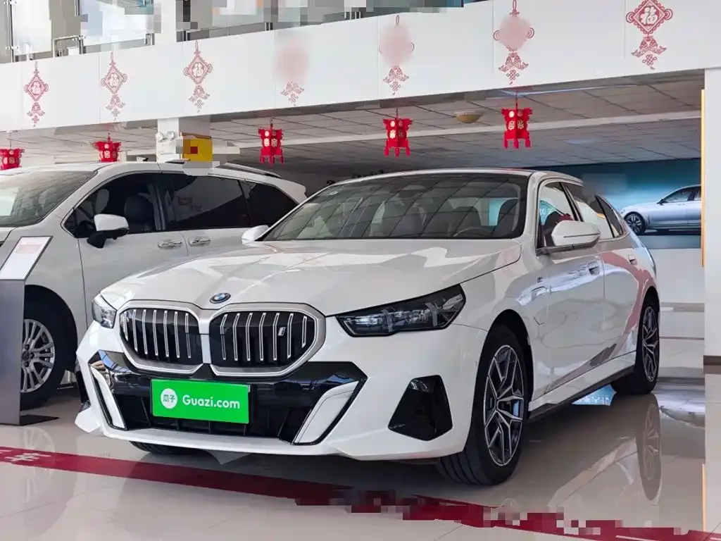 BMW i5 — фото 1