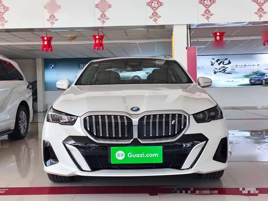 BMW i5 — фото 9