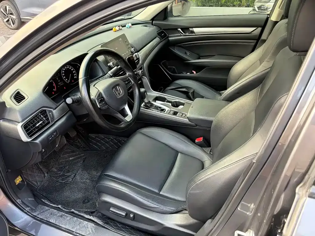Honda Accord — фото 4