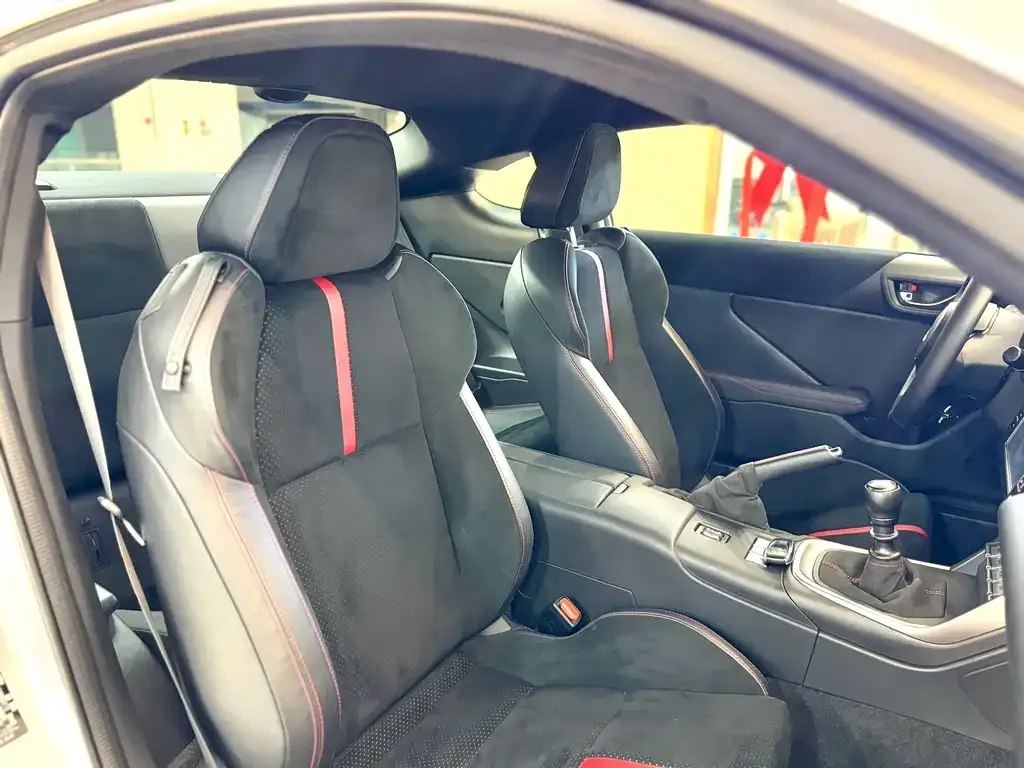 Subaru BRZ — фото 7