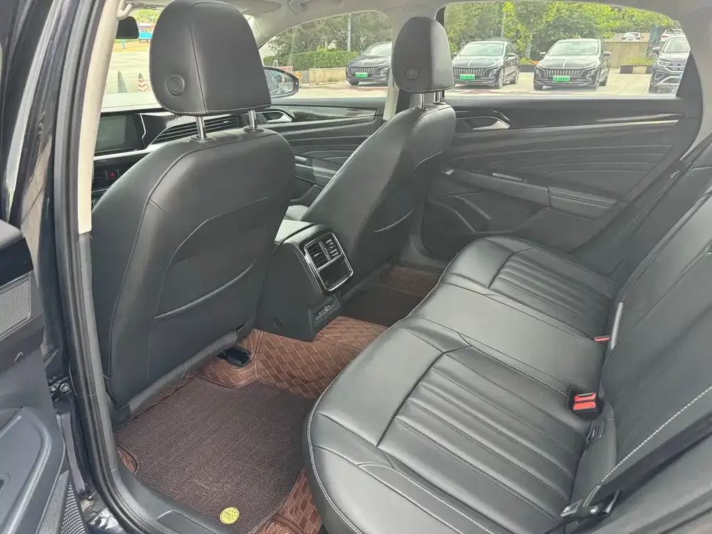 Volkswagen Passat — фото 3