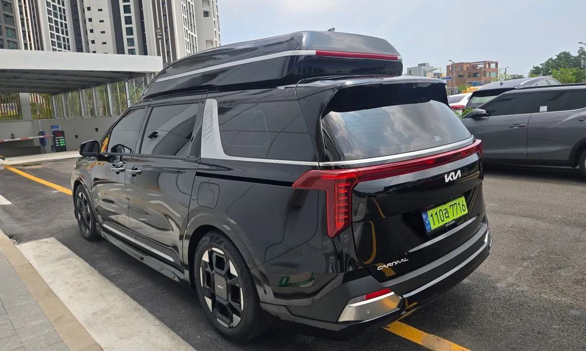 Kia Carnival — фото 10