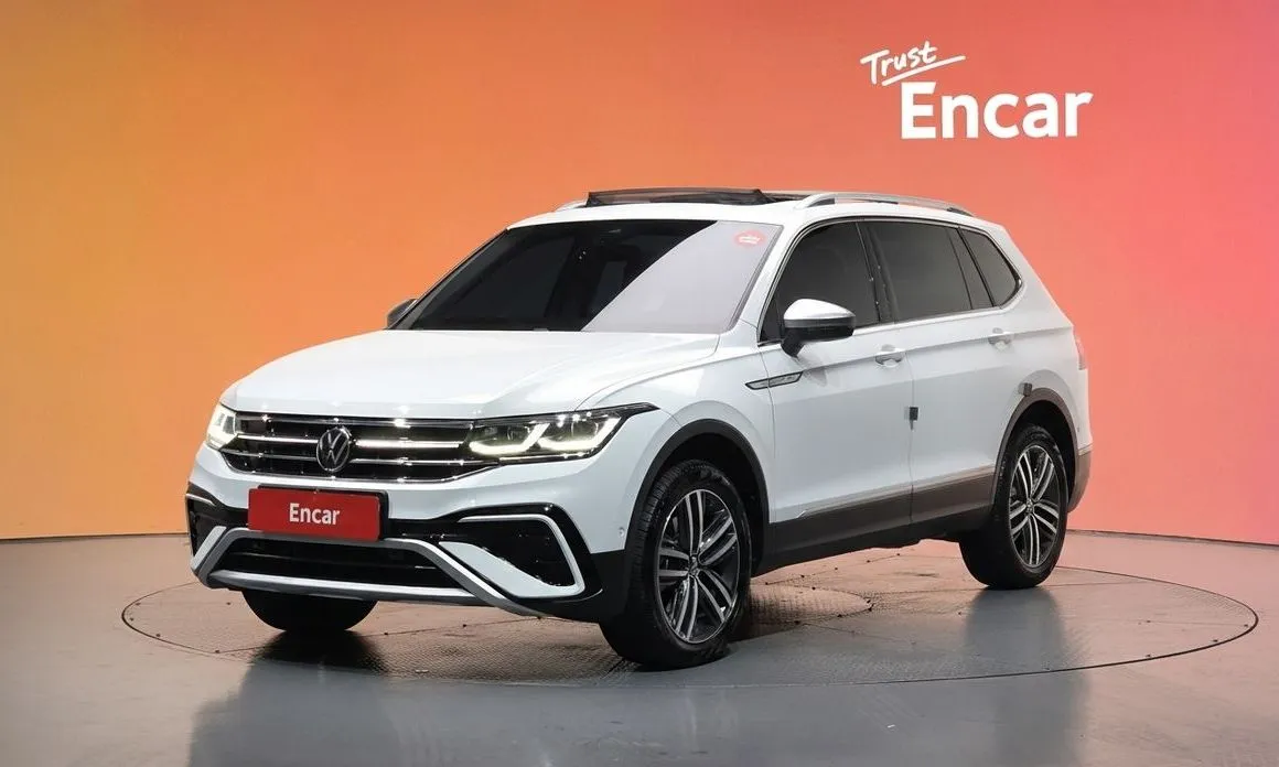 Volkswagen Tiguan — фото 1