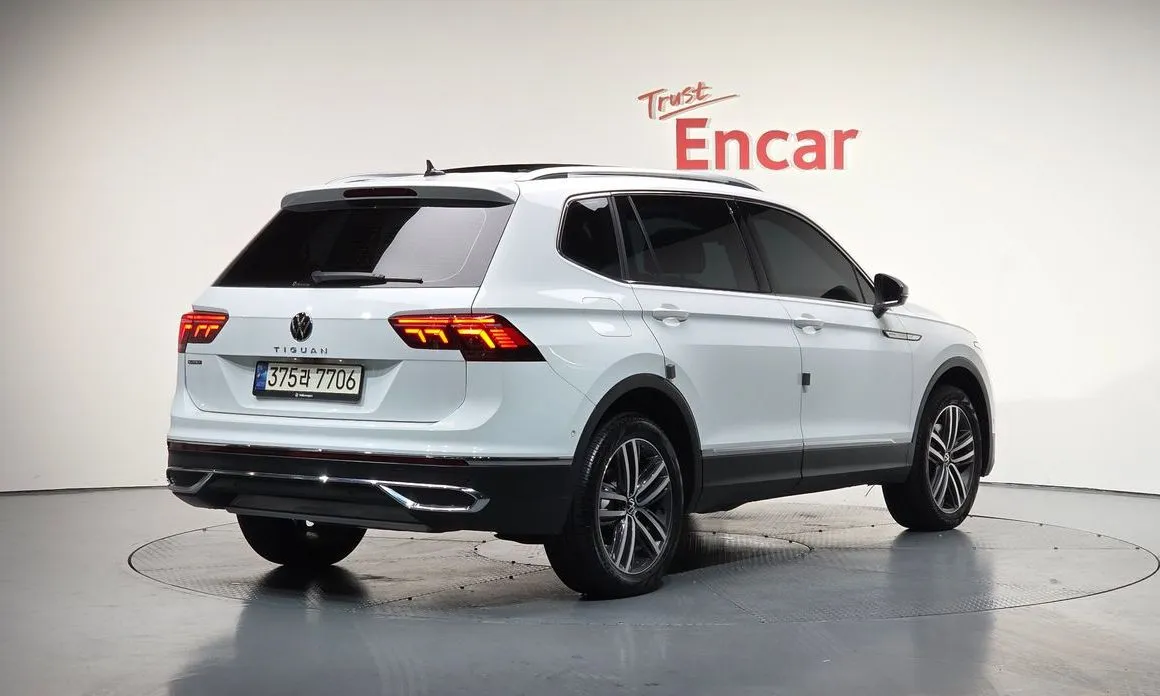 Volkswagen Tiguan — фото 2