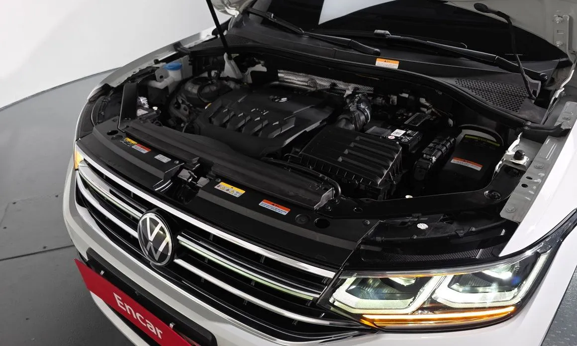 Volkswagen Tiguan — фото 8