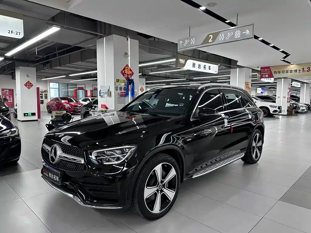 Mercedes-Benz GLC — фото 1