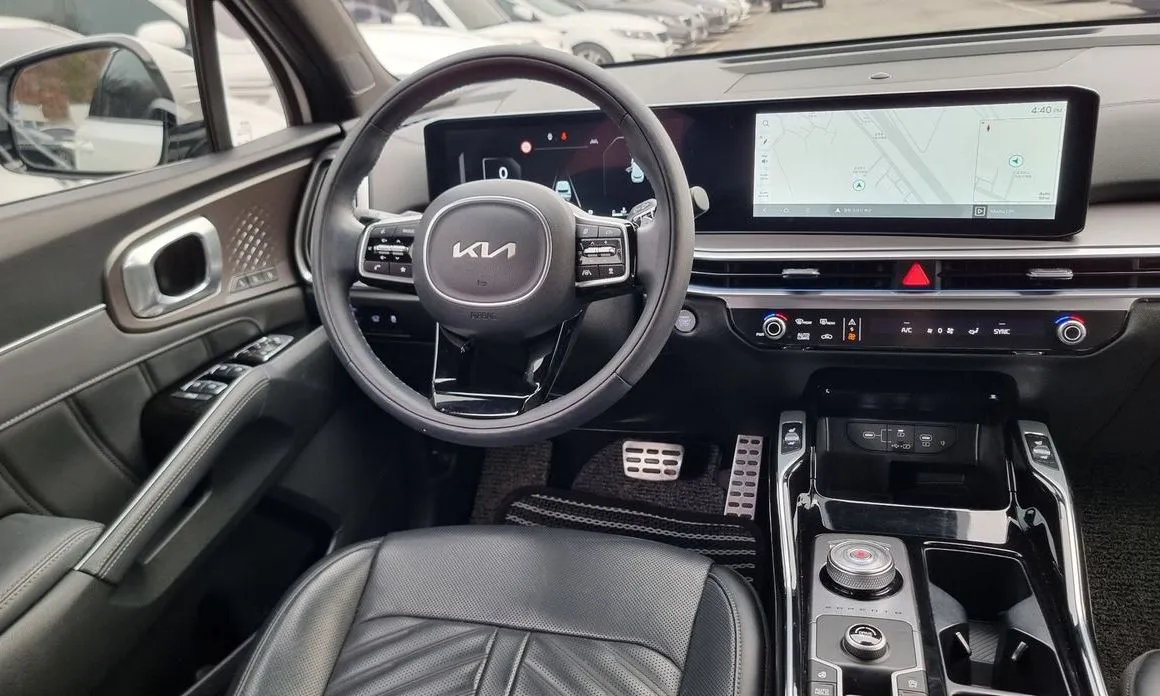 Kia Sorento — фото 10