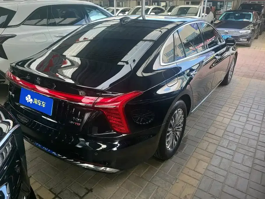 Hongqi H5 — фото 10