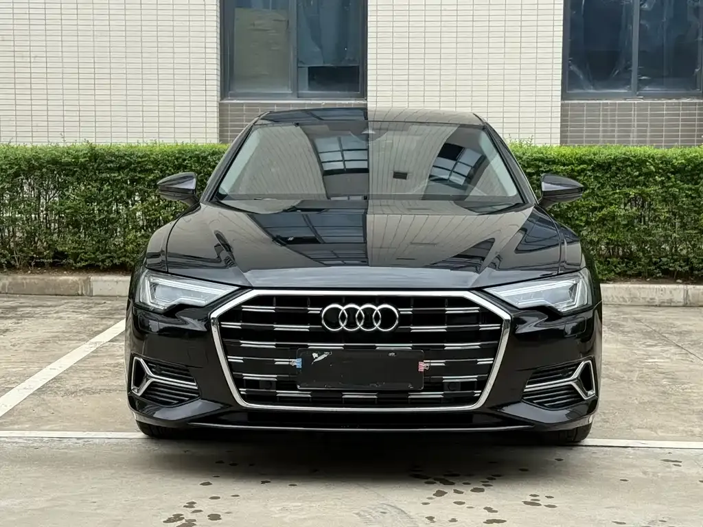 Audi A6L — фото 9