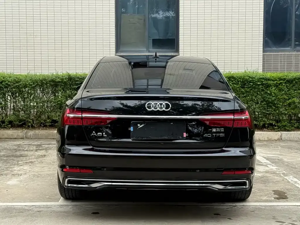 Audi A6L — фото 2