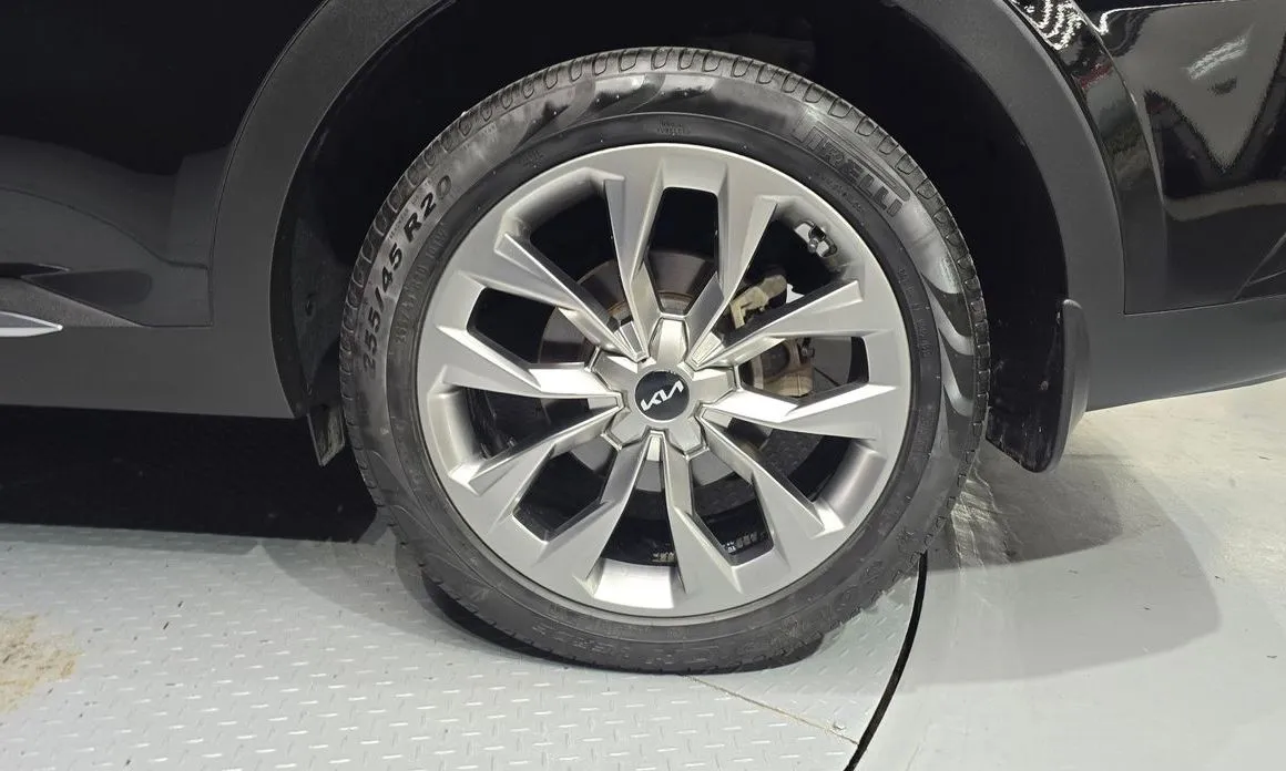 Kia Sorento — фото 6